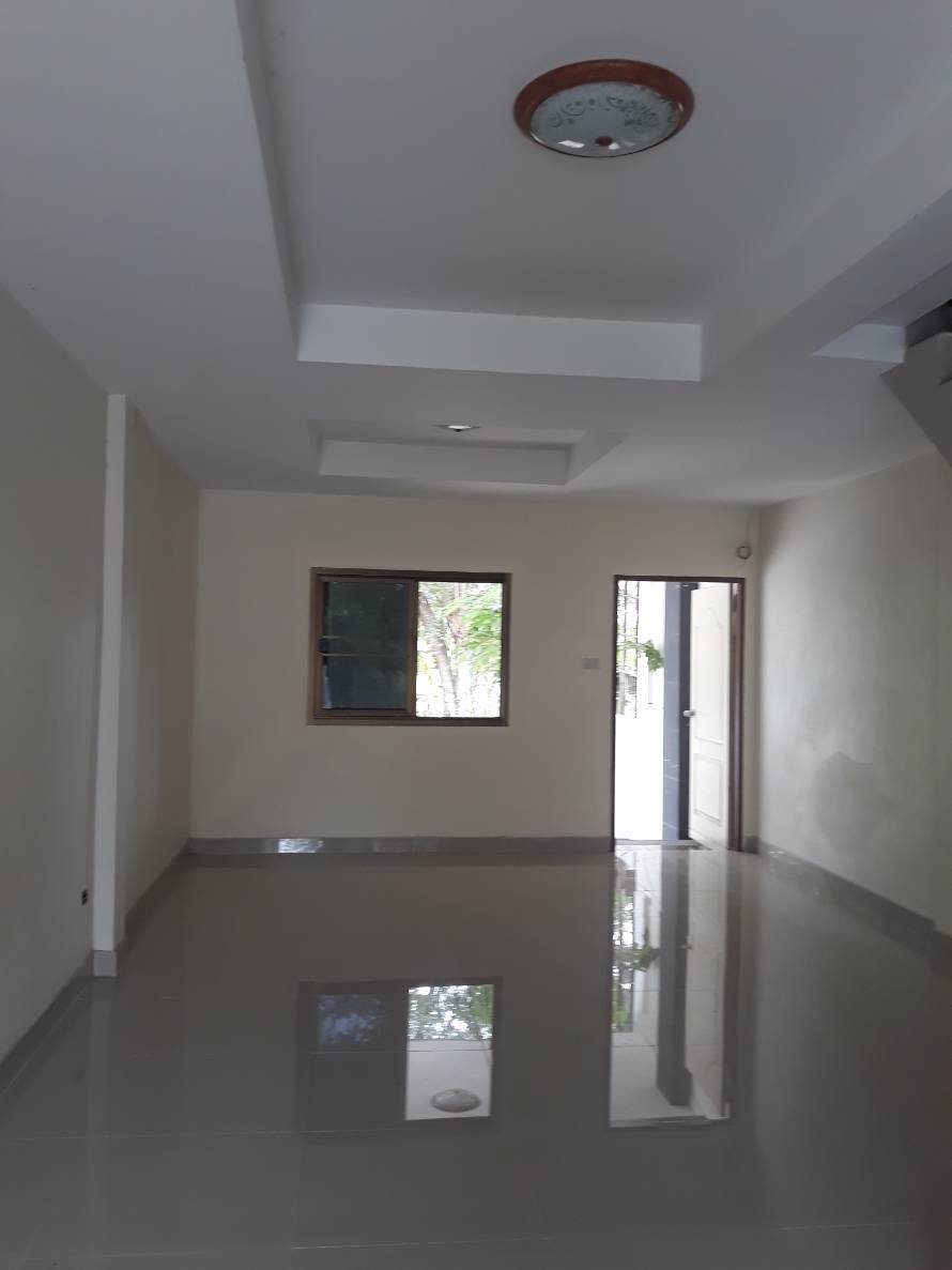 ขายทาวน์เฮ้าส์-2-ชั้น-บ้านใหม่-มือ-1-ม-ธารทอง-บางบัวทอง