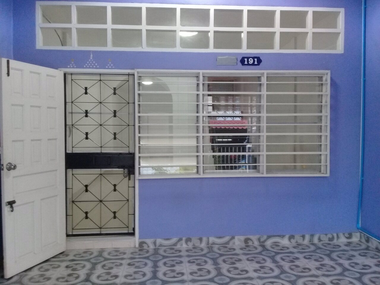 ให้เช่าทาวน์เฮ้าส์2ชั้น-ฟิวเจอร์รังสิตคลอง2-มชมฟ้า