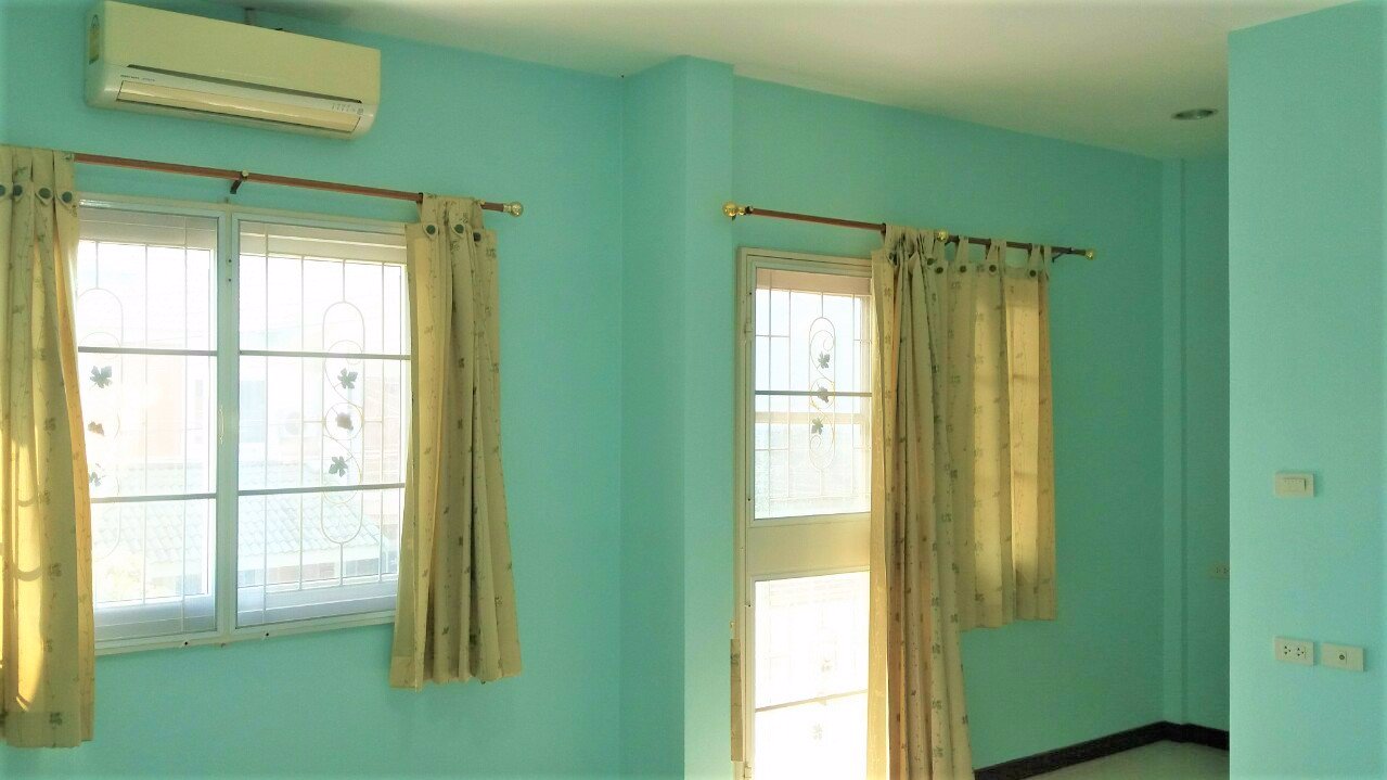 ให้เช่าทาวน์เฮ้าส์2ชั้น-ฟิวเจอร์รังสิตคลอง4