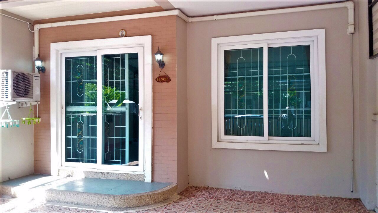 ให้เช่าทาวน์เฮ้าส์2ชั้น-ฟิวเจอร์รังสิตคลอง4