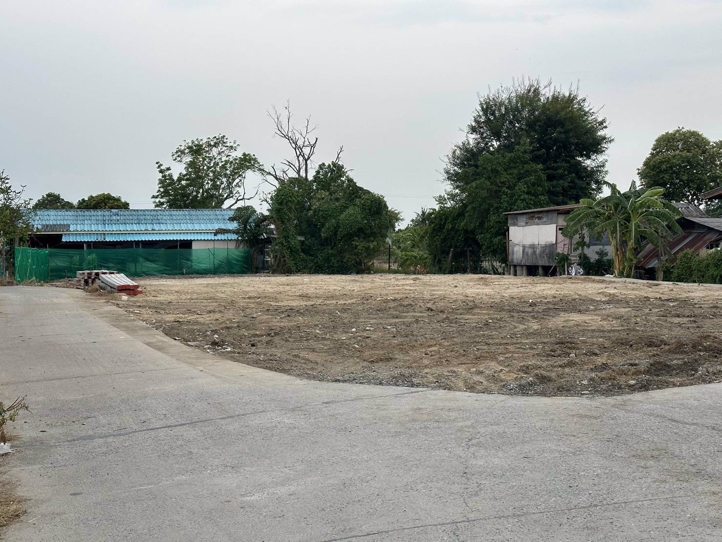 ให้เช่าที่ดินเปล่า-ถมแล้ว-เนื้อที่ประมาณ-250-300-ตารางวา