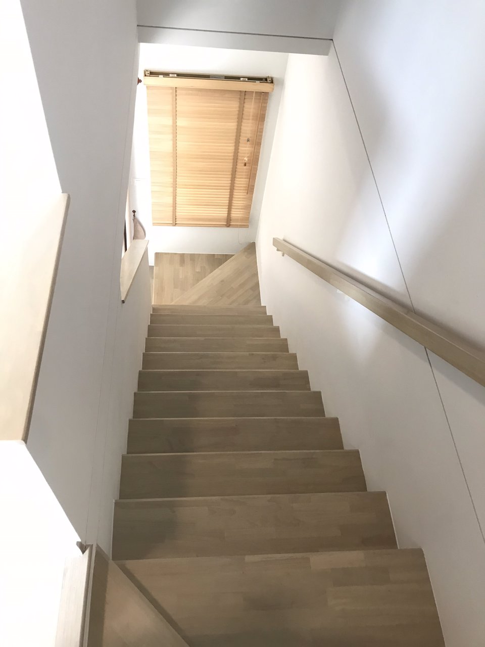 ขายทาวน์โฮมหมู่บ้านมัฑนา-indy-ศรีนครินทร์-ร่มเกล้า-ซร่มเกล้า-24-บ้านสไตล์-the-great-english-town