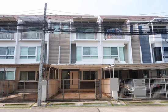 ขายทาวน์โฮม-3-ชั้น-21-ตรว-มบ้านใหม่-กรุงเทพกรีฑา