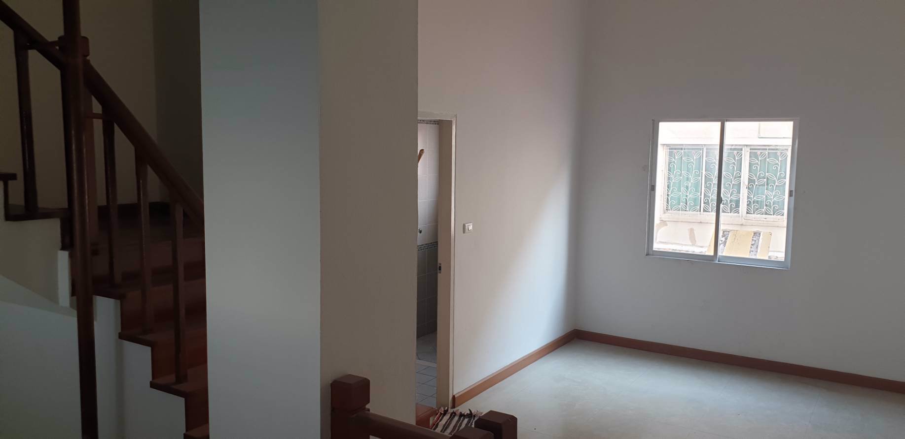 ขายทาวน์โฮมออฟฟิต-ปริญลักษณ์-นวมินทร์