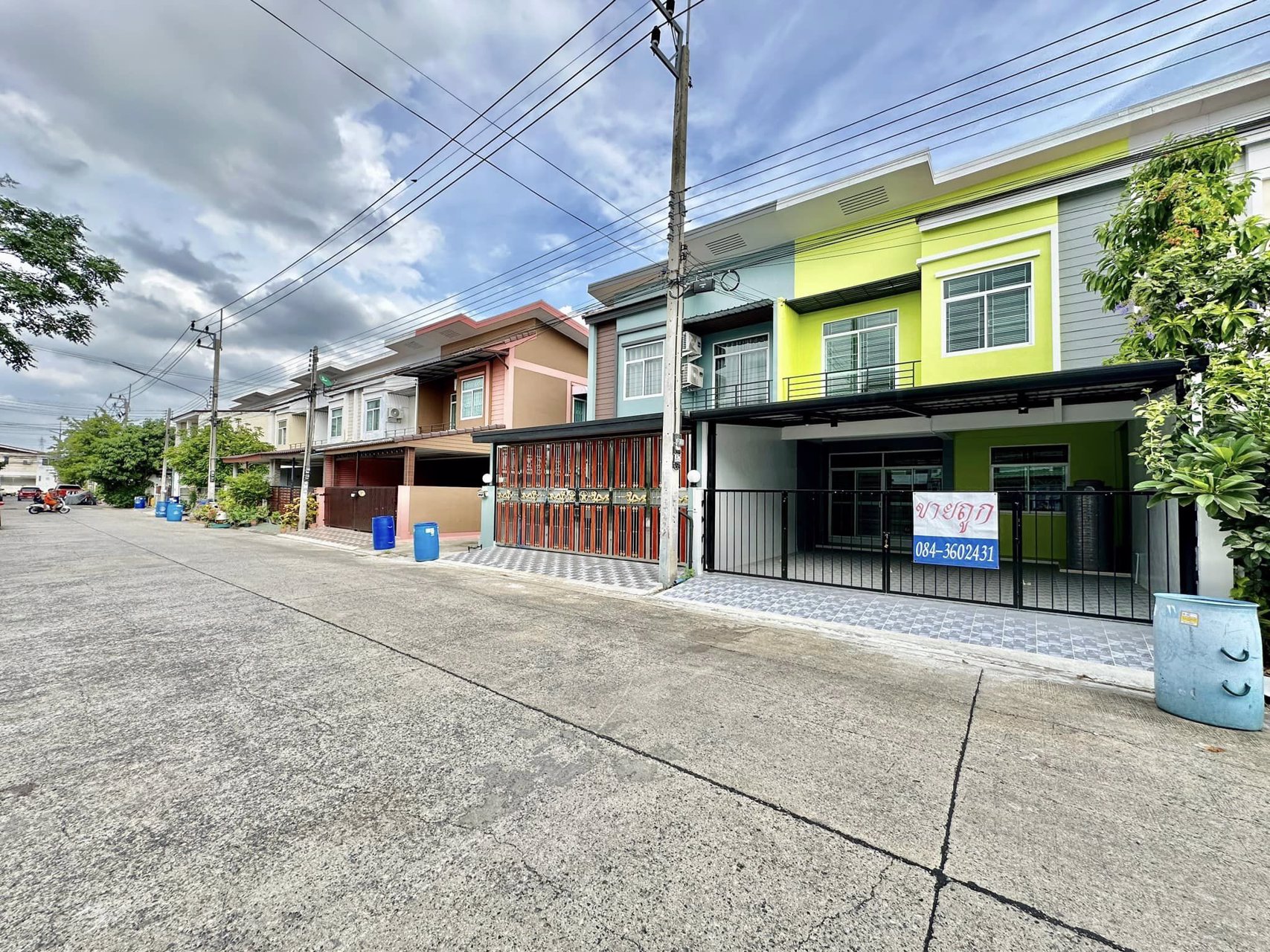 ขายด่วน-ขายถูก-รีโนเวทใหม่ทั้งหลัง-หมู่บ้านไทยสมบูรณ์-3-พลพัฒน์-ซอย-3