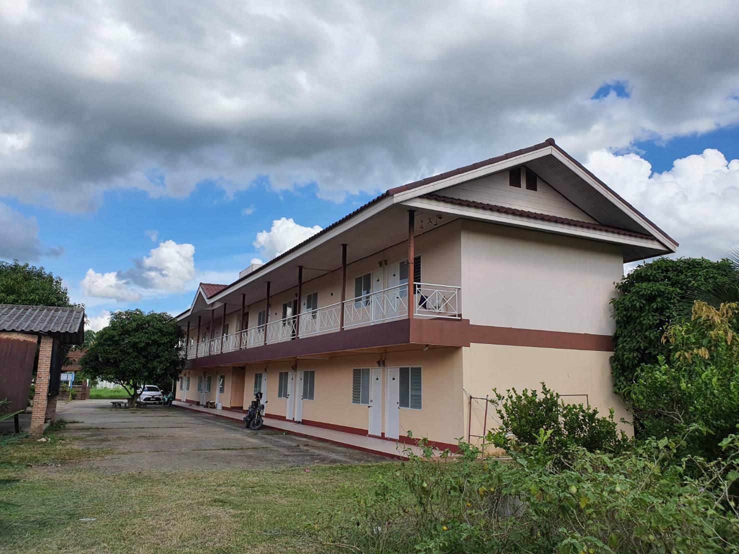 ขายบ้านสวย-แถมกิจการหอพัก-ขายพร้อมผู้เช่า-ทำเลสวย-ใกล้สนามบิน