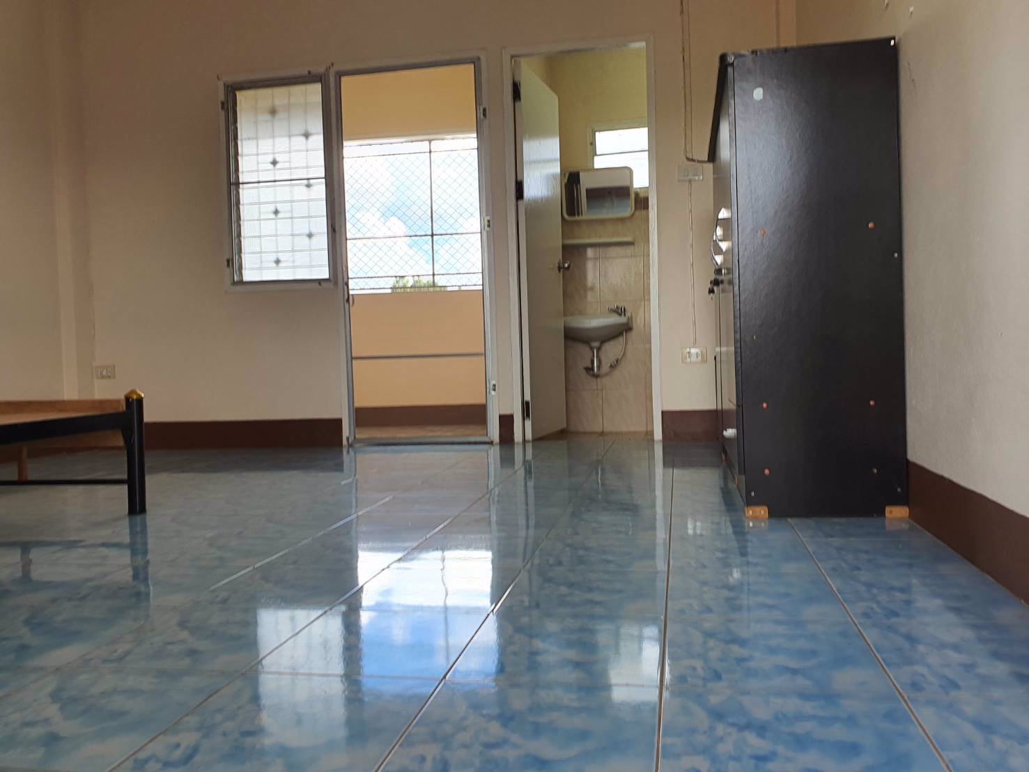 ขายบ้านสวย-แถมกิจการหอพัก-ขายพร้อมผู้เช่า-ทำเลสวย-ใกล้สนามบิน