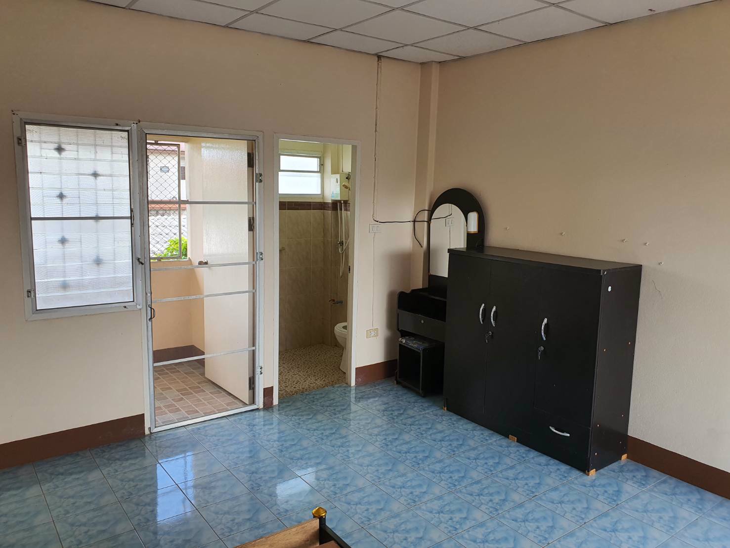 ขายบ้านสวย-แถมกิจการหอพัก-ขายพร้อมผู้เช่า-ทำเลสวย-ใกล้สนามบิน