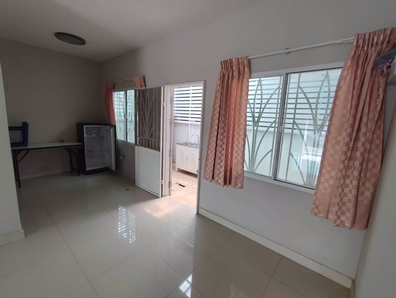 ขาย-ให้เช่า-ทาวน์โฮม-2ชั้น-โครงการพลีโน่-เอกชัย-กาญจนาภิเษก