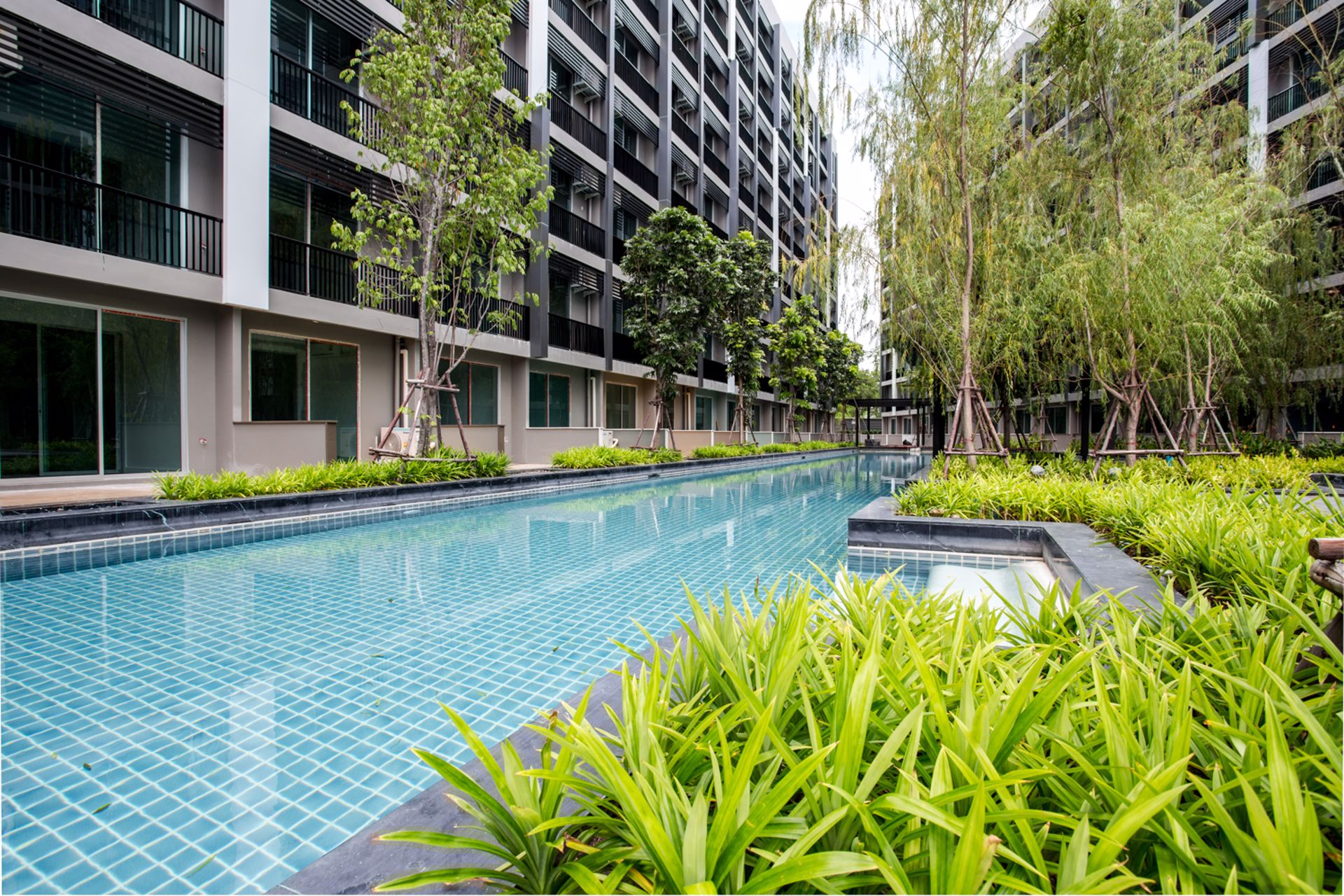 ขาย-หรือ-ให้เช่า-คอนโด-เอ-สเปช-มี-สุขุมวิท77-อ่อนนุช-a-space-me-sukhumvit-77-