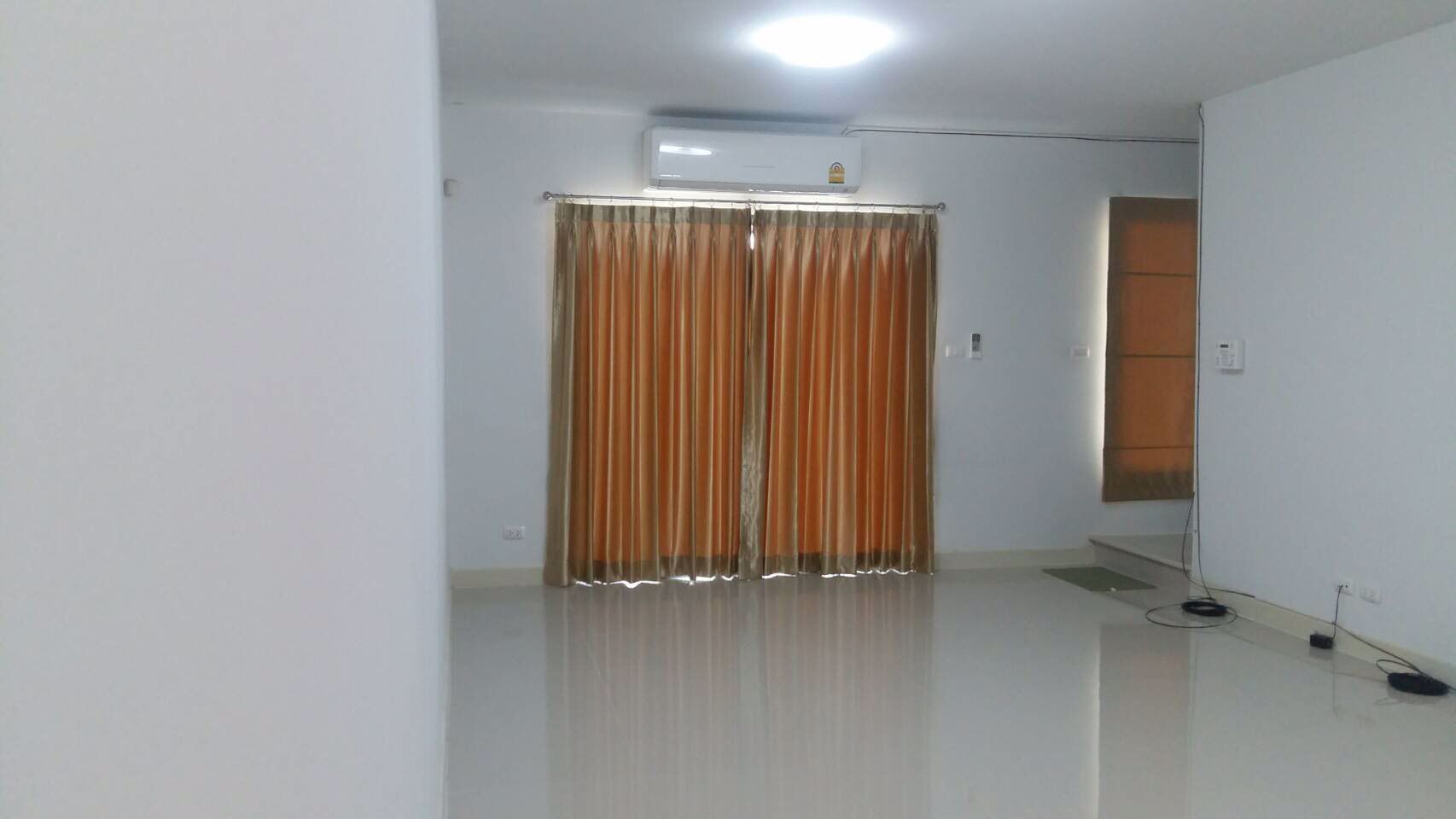 ขายด่วน-ทาวน์โฮม-2-ชั้น-โมดิ-วิลล่า-บางนา-ซอยเอแบค-modi-villa-bangna-กม26-สมุทปราการ-2-นอน-2-น้ำ