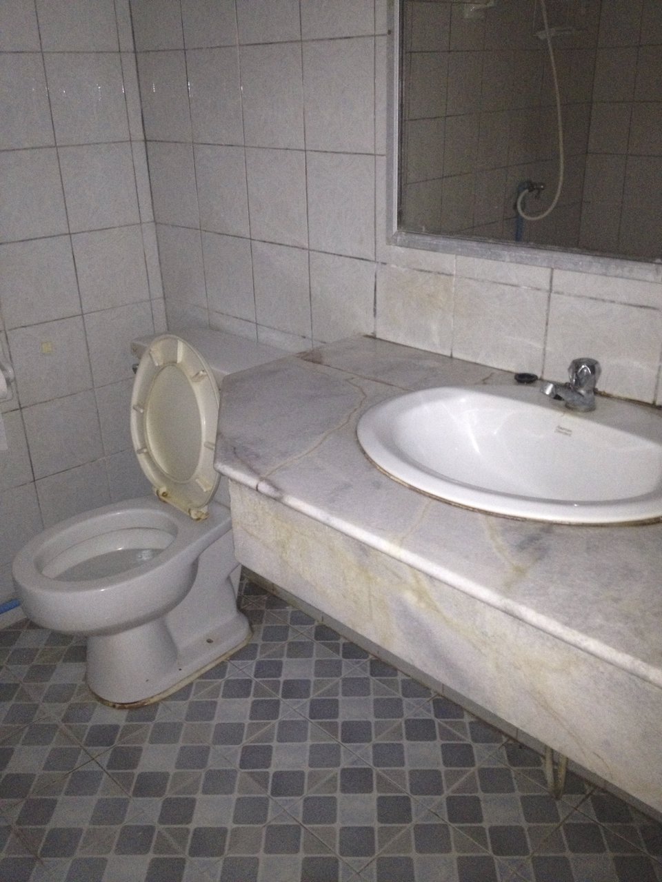 ขายหรือให้เช่าทาวน์เฮ้าส์-2-ห้องนอน-ใน-บางปลา-บางพลี