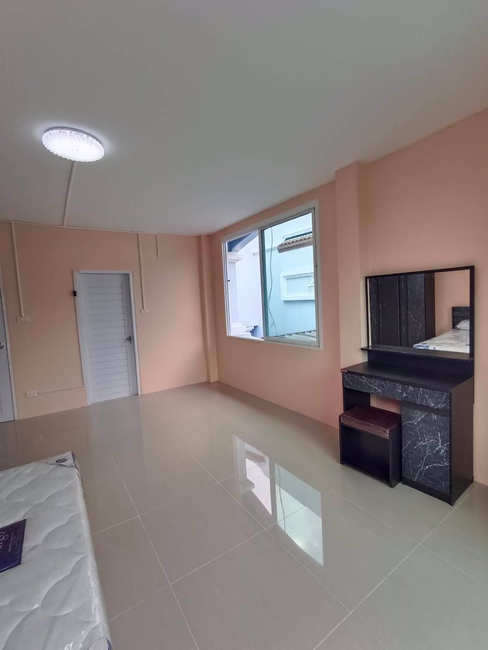 ทาวน์เฮ้าส์-นันทนาการ์เด้น-รังสิต-25ชั้น