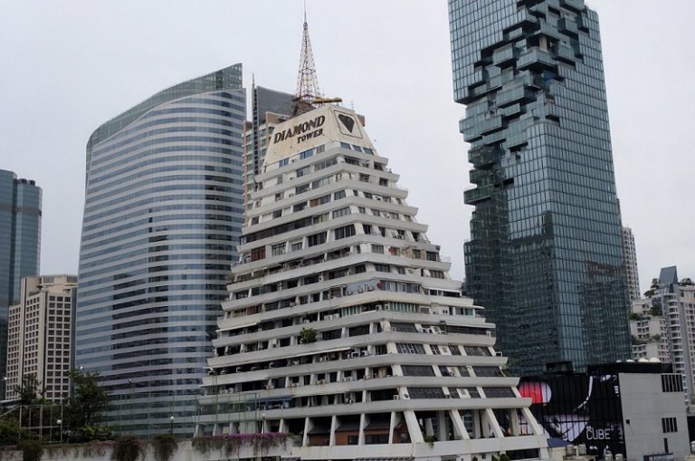 ขายคอนโด-diamond-tower-แถวสีลม-