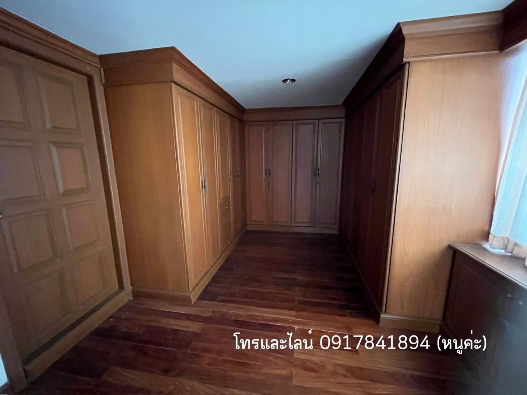 ขายคอนโด-diamond-tower-แถวสีลม-