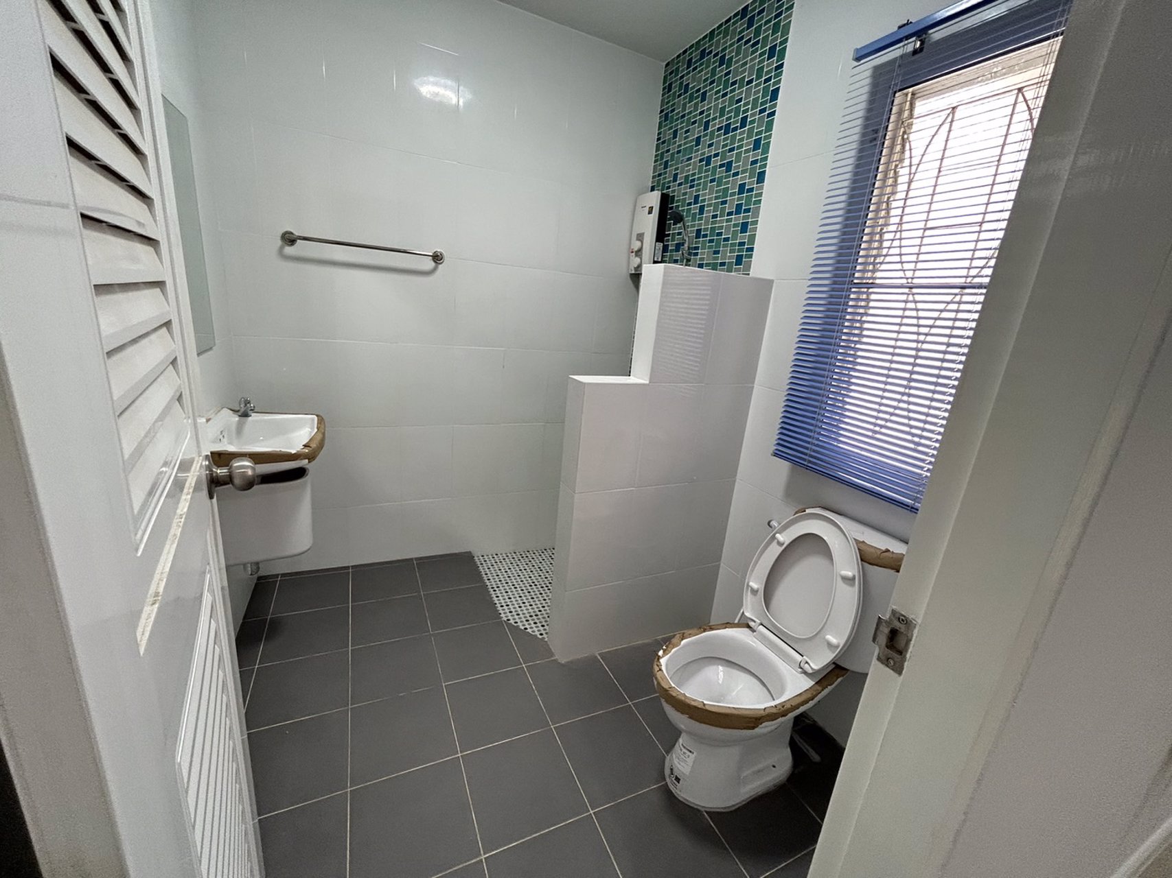 ขายด่วนๆๆบ้านเดี่ยว-เนื้อที่-56-ตารางวา-รีโนเวทใหม่ทั้งหลัง