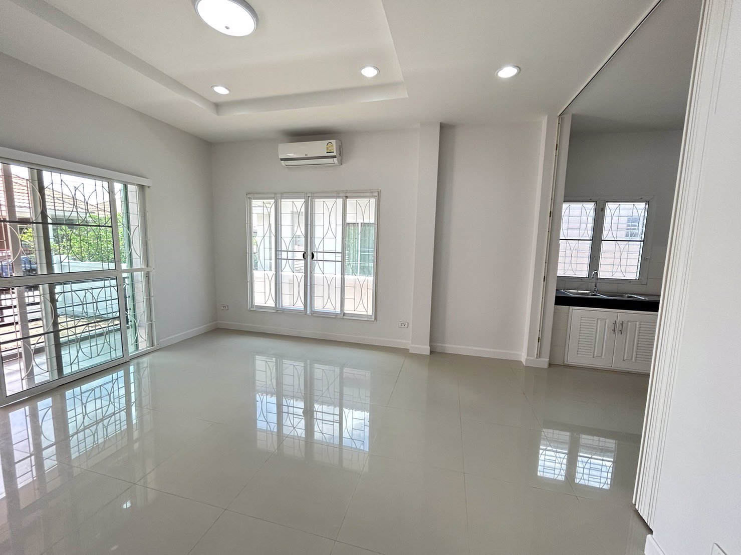 ขายด่วนๆๆบ้านเดี่ยว-เนื้อที่-56-ตารางวา-รีโนเวทใหม่ทั้งหลัง