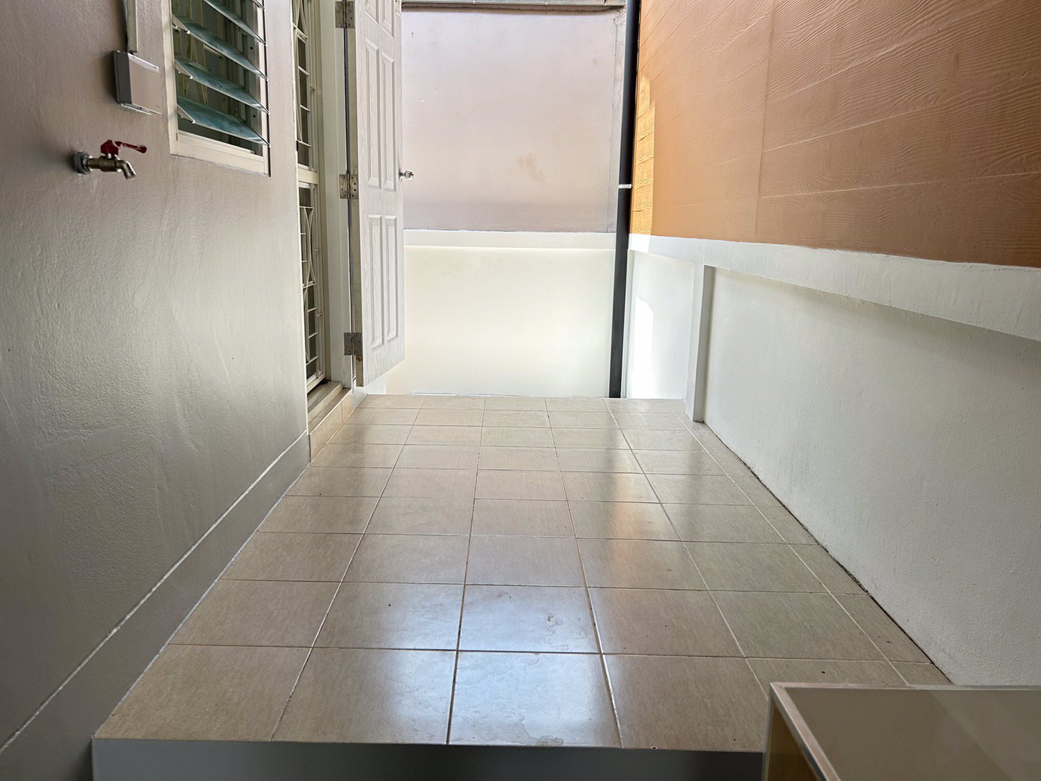 ขายด่วนๆๆบ้านเดี่ยว-เนื้อที่-56-ตารางวา-รีโนเวทใหม่ทั้งหลัง