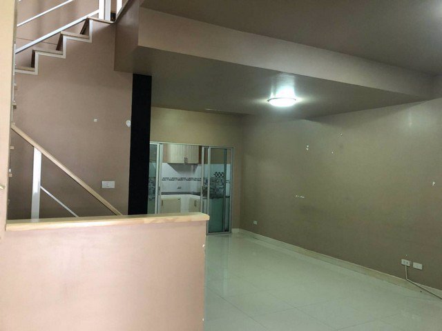 255-028-ให้เช่าทาวน์โฮม-เดอะคอนเนค-แจ้งวัฒนะ-1-เมืองทองธานี-13000-บาท