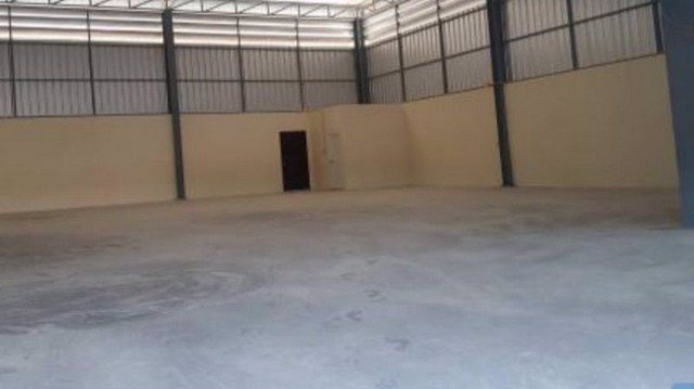 255-020-ให้เช่า-โกดังเก็บสินค้าโรงงานเลียบคลองประปา-หลังโรบินสัน-ศรีสมาน-12000-บาท