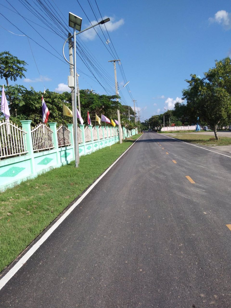 ขายที่ดินเปล่า-ติดถนน-จลำพูน