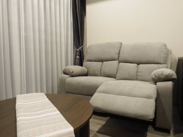 คอนโดให้เช่า-ideo-mobi-asoke-ติด-mrt-เพชรบุรี-และ-airport-link-เฟอร์แต่งครบ