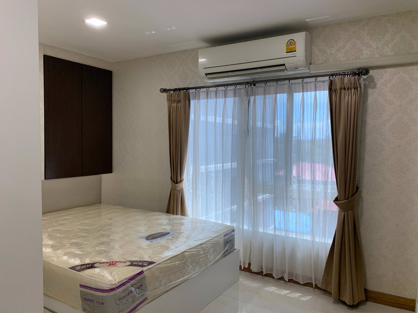 the-one-plus-condominium-srinakarin-เดอะวัน-พลัส-คอนโดมิเนียม-ศรีนครินทร์