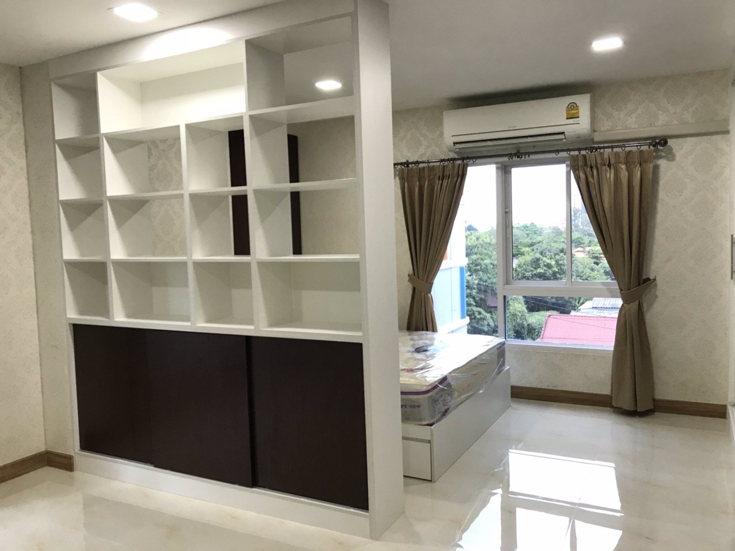 the-one-plus-condominium-srinakarin-เดอะวัน-พลัส-คอนโดมิเนียม-ศรีนครินทร์