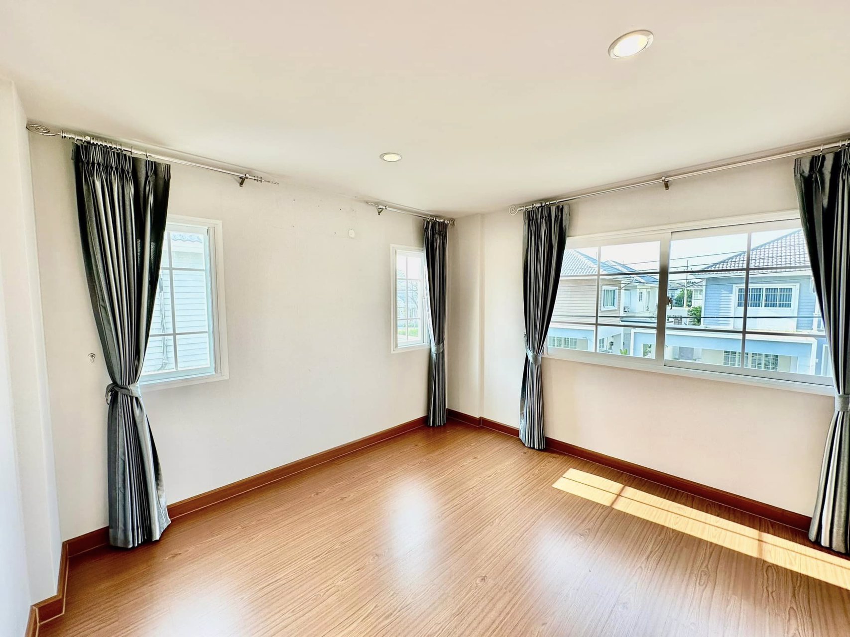 ขายด่วน-ชวนชื่น-ไพร์ม-กรุงเทพ-ปทุมธานี