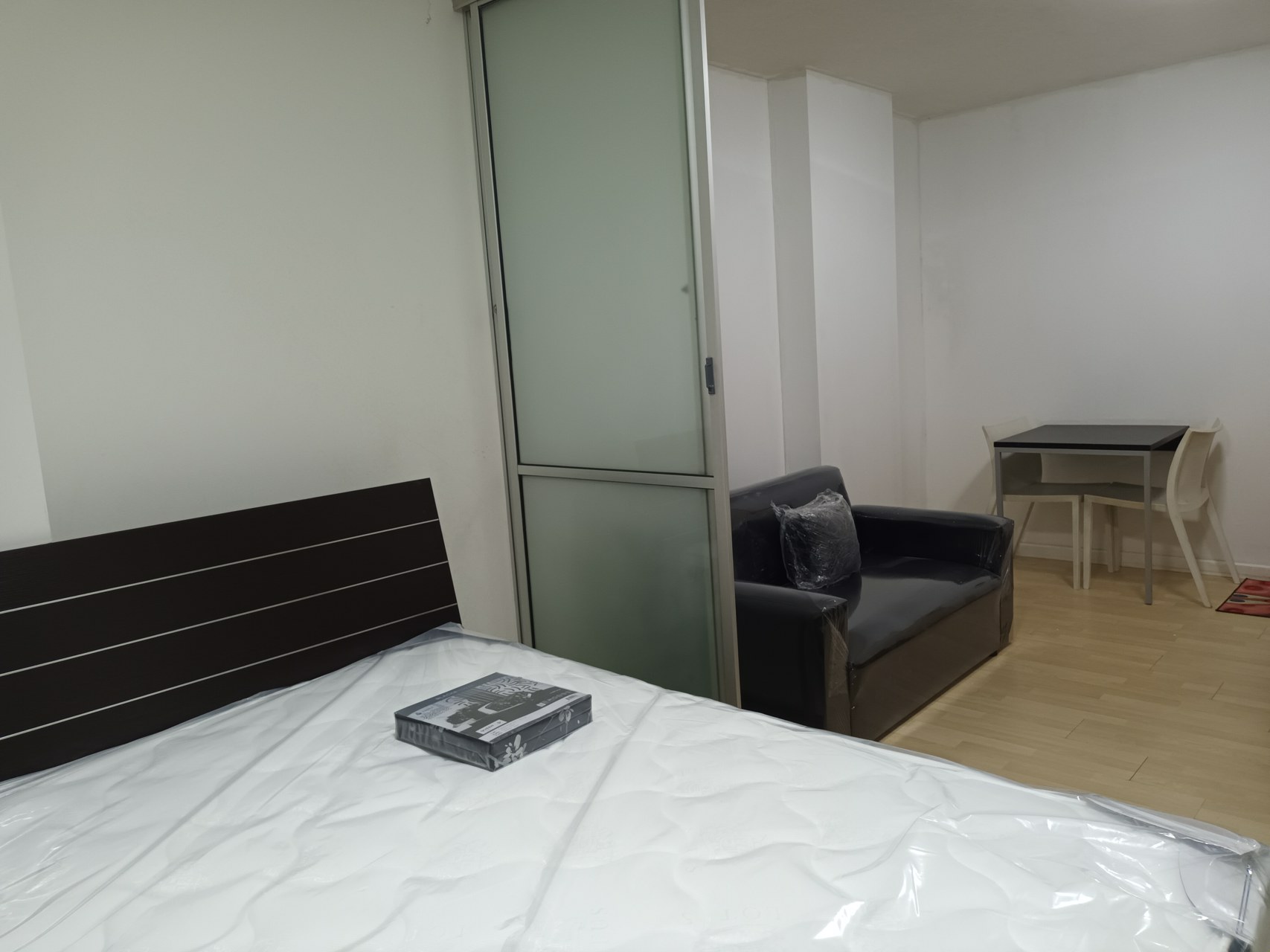 ดีคอนโด-รามอินทรา-ติดรถไฟฟ้า-ขายต่ำกว่าทุน