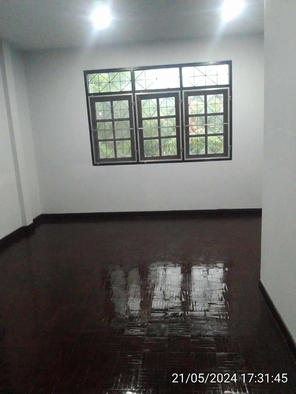 ขาย-ทาวน์เฮ้าส์-2-ชั้น-นนทบุรี-เข้าออกได้หลายทาง-ใกล้ทางด่วนและรถไฟฟ้า-บ้านหลังริม-สีฟ้า-สวย-น่าอย