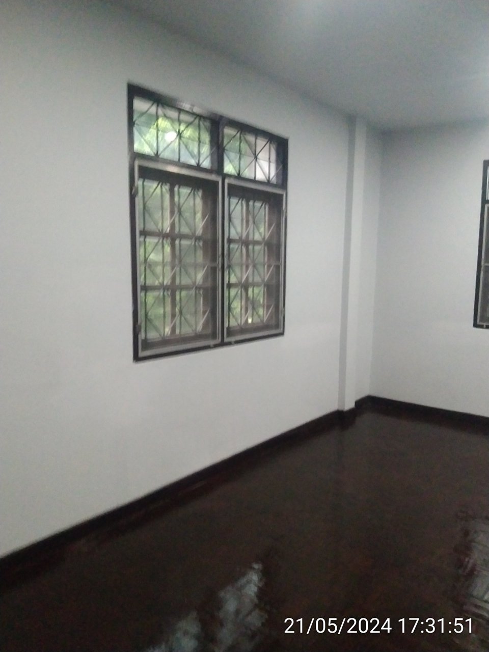 ขาย-ทาวน์เฮ้าส์-2-ชั้น-นนทบุรี-เข้าออกได้หลายทาง-ใกล้ทางด่วนและรถไฟฟ้า-บ้านหลังริม-สีฟ้า-สวย-น่าอย