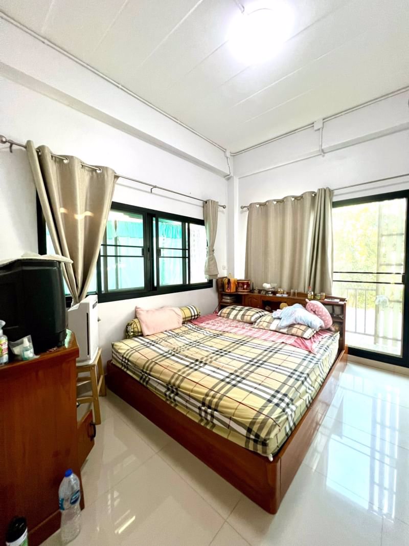 ขายด่วนบ้านเดี่ยว-2ชั้น-พร้อมเข้าอยู่-ทำเลดีใกล้ฟิวเจอร์พาร์ครังสิต