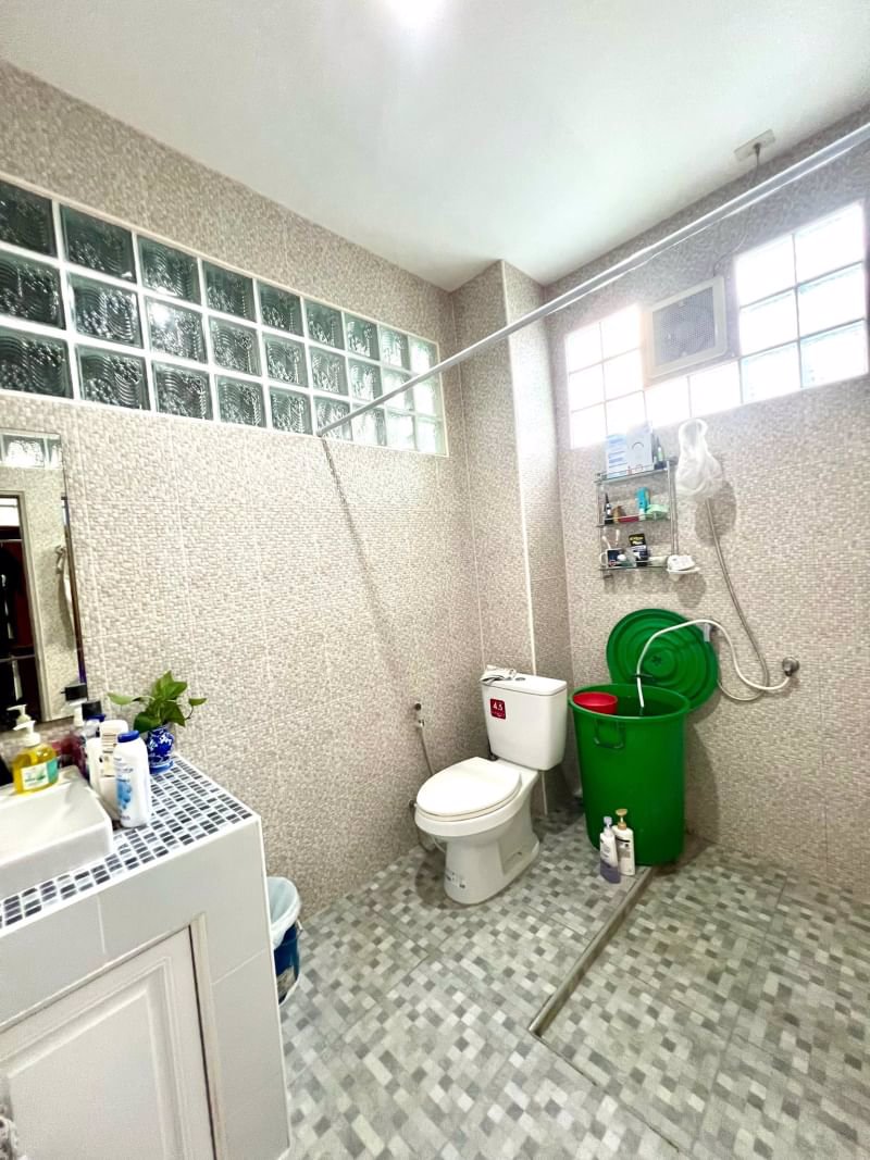 ขายด่วนบ้านเดี่ยว-2ชั้น-พร้อมเข้าอยู่-ทำเลดีใกล้ฟิวเจอร์พาร์ครังสิต