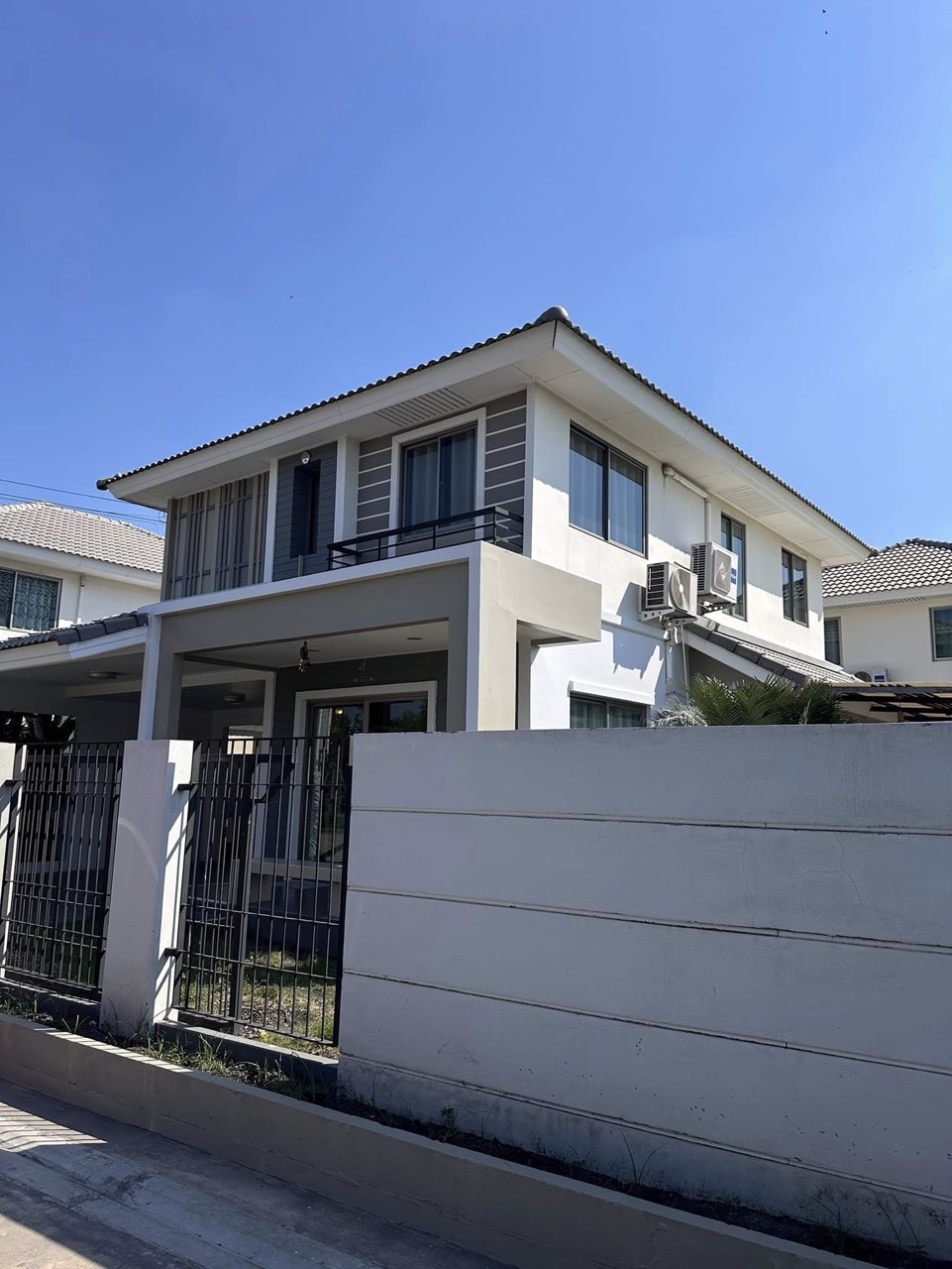 ขายบ้านเดี่ยว2ชั้นนาป่าชลบุรี