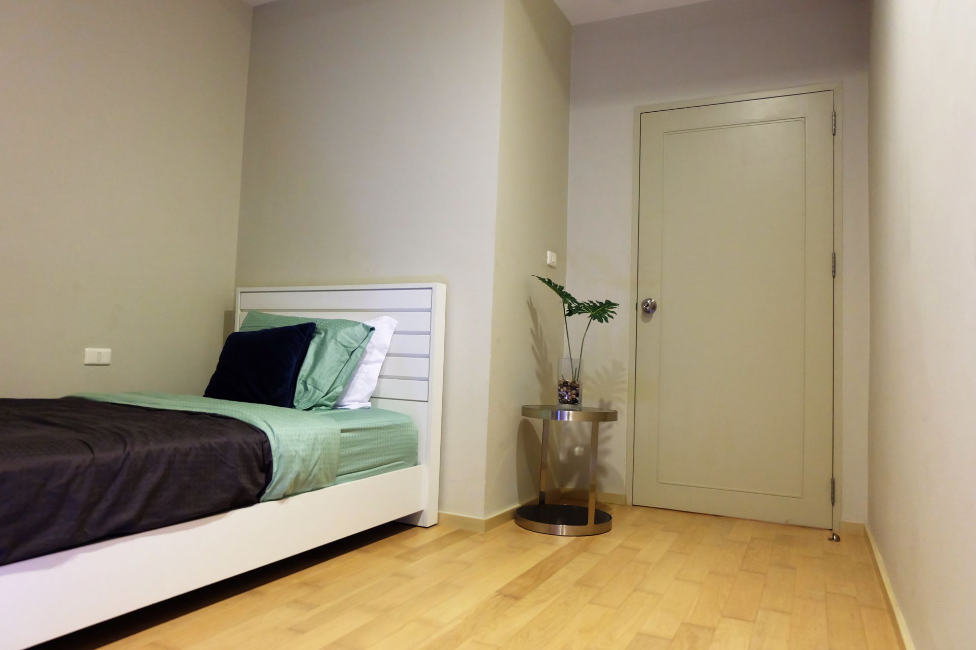 noble-reveal-ekkamai-condominium-for-sale-close-to-ekkamai-bts-sukhumvit