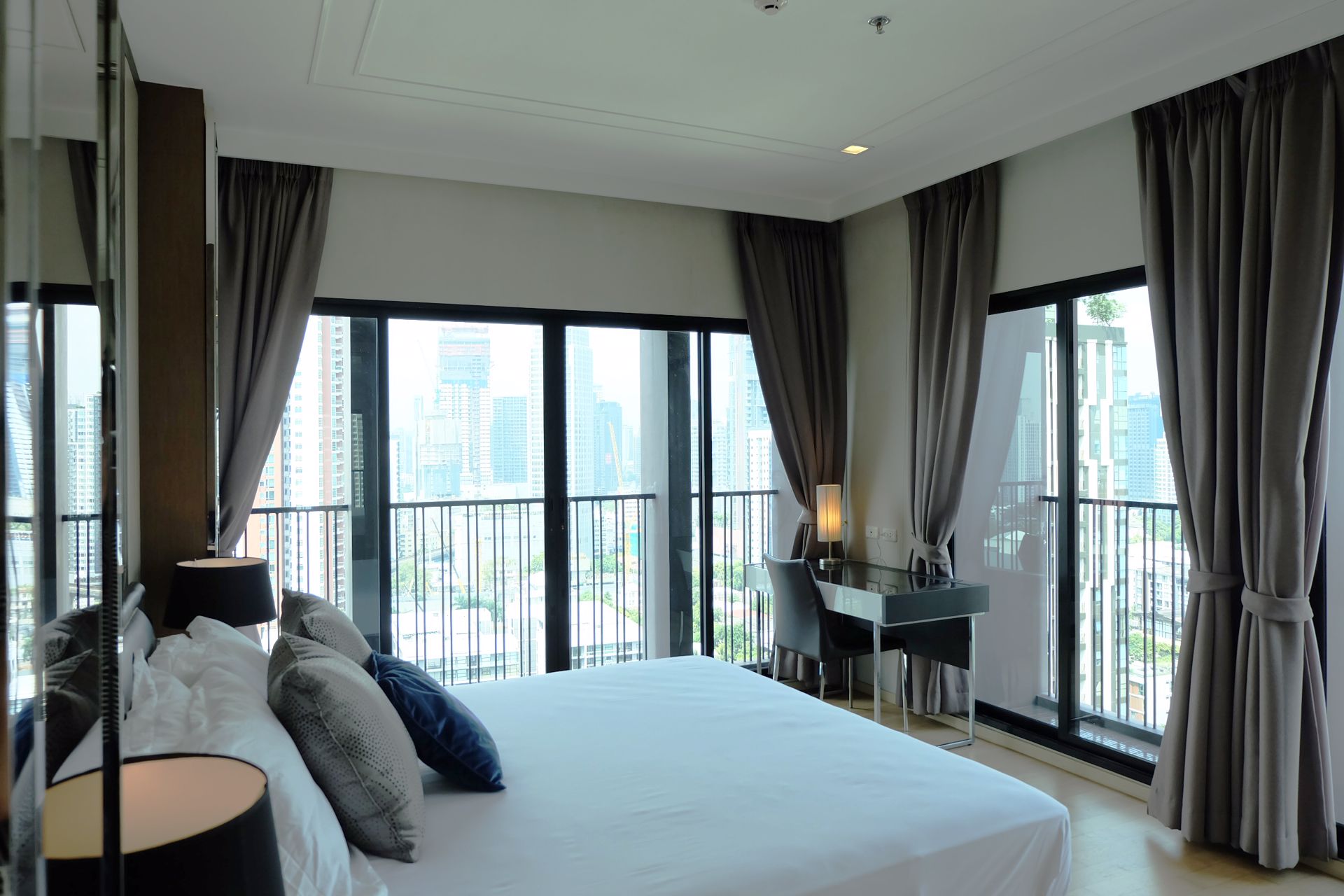noble-reveal-ekkamai-condominium-for-sale-close-to-ekkamai-bts-sukhumvit