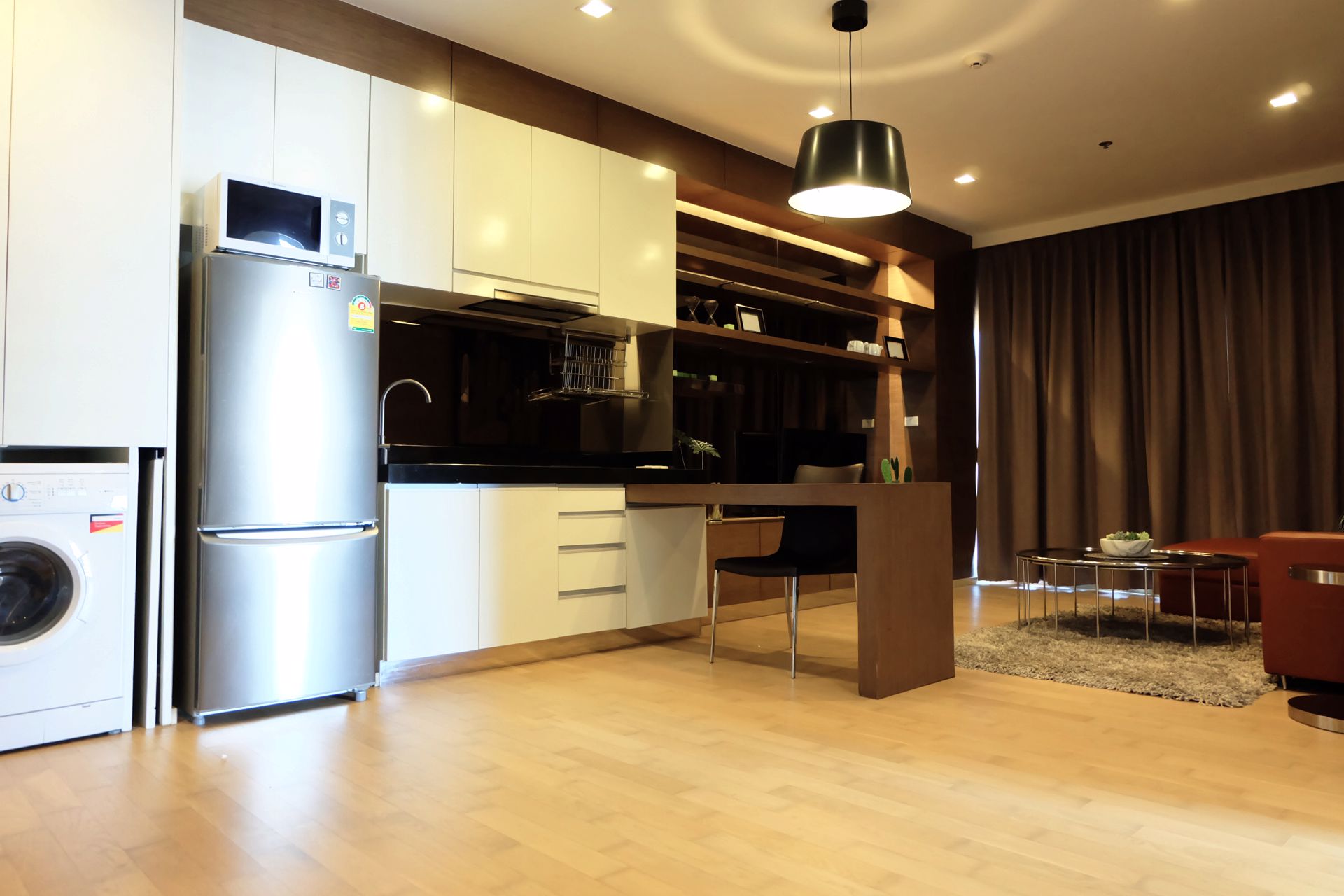 noble-reveal-ekkamai-condominium-for-sale-close-to-ekkamai-bts-sukhumvit