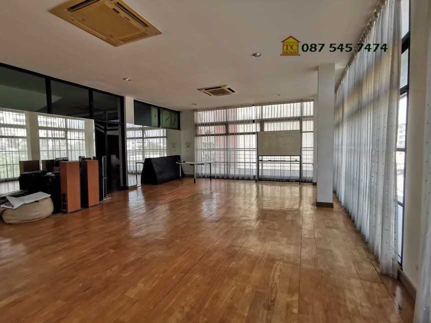 ขายโฮมอ็อฟฟิศ-4-ชั้น-โครงการบ้านกลางกรุง-อ็อฟฟิศพาร์ค-ลาดพร้าว-71-ใกล้เซ็นทรัลอีสท์วิลล์