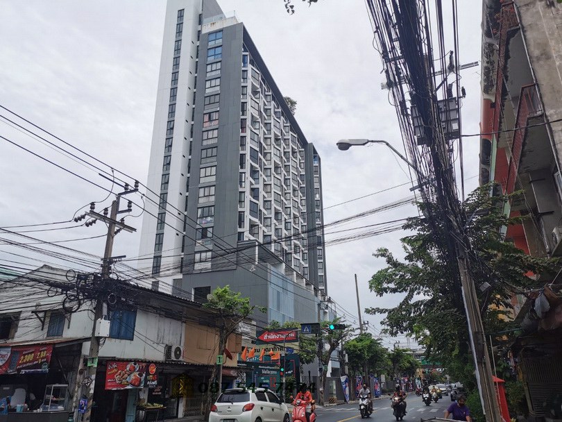 ขายด่วนคอนโด-pe-la-wuthakat-เพ-ลา-วุฒากาศ-ขนาด-32-ตรม-โครงการติดถนน-ห่าง-btsวุฒากาศเพียง-100-เมตร