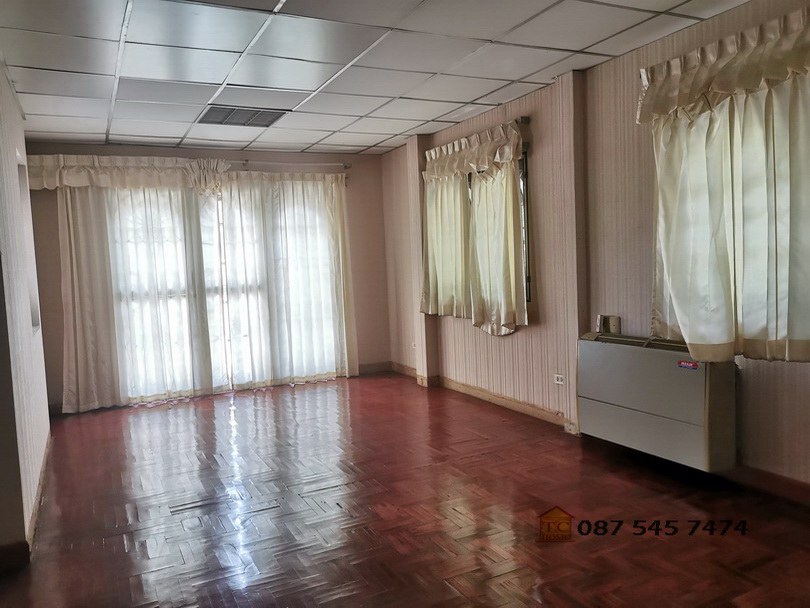 ขายบ้านเดี่ยว-2-ชั้น-80-ตรว-พทใช้สอย-390-ตรม-4-ห้องนอน-2-ห้องทำงาน-อยู่ก่อนถึงไบเทคบางนา-ออกลาซ