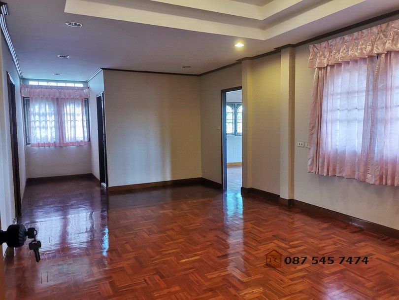 ขายบ้านเดี่ยว-2-ชั้น-80-ตรว-พทใช้สอย-390-ตรม-4-ห้องนอน-2-ห้องทำงาน-อยู่ก่อนถึงไบเทคบางนา-ออกลาซ