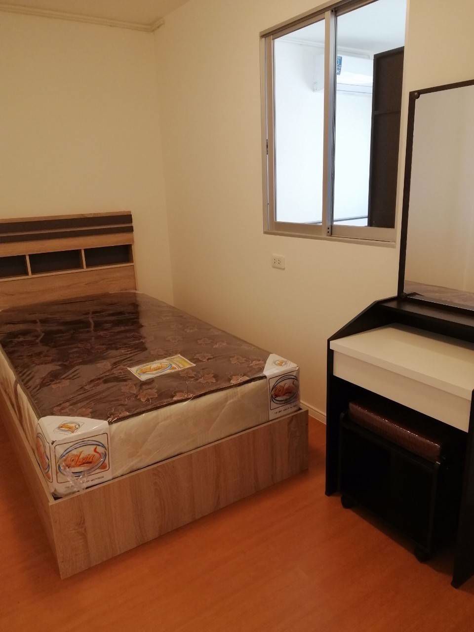 ให้เช่า-คอนโดลุมพินีทาวน์ชิป-2-ห้องนอน-2-ห้องน้ำ