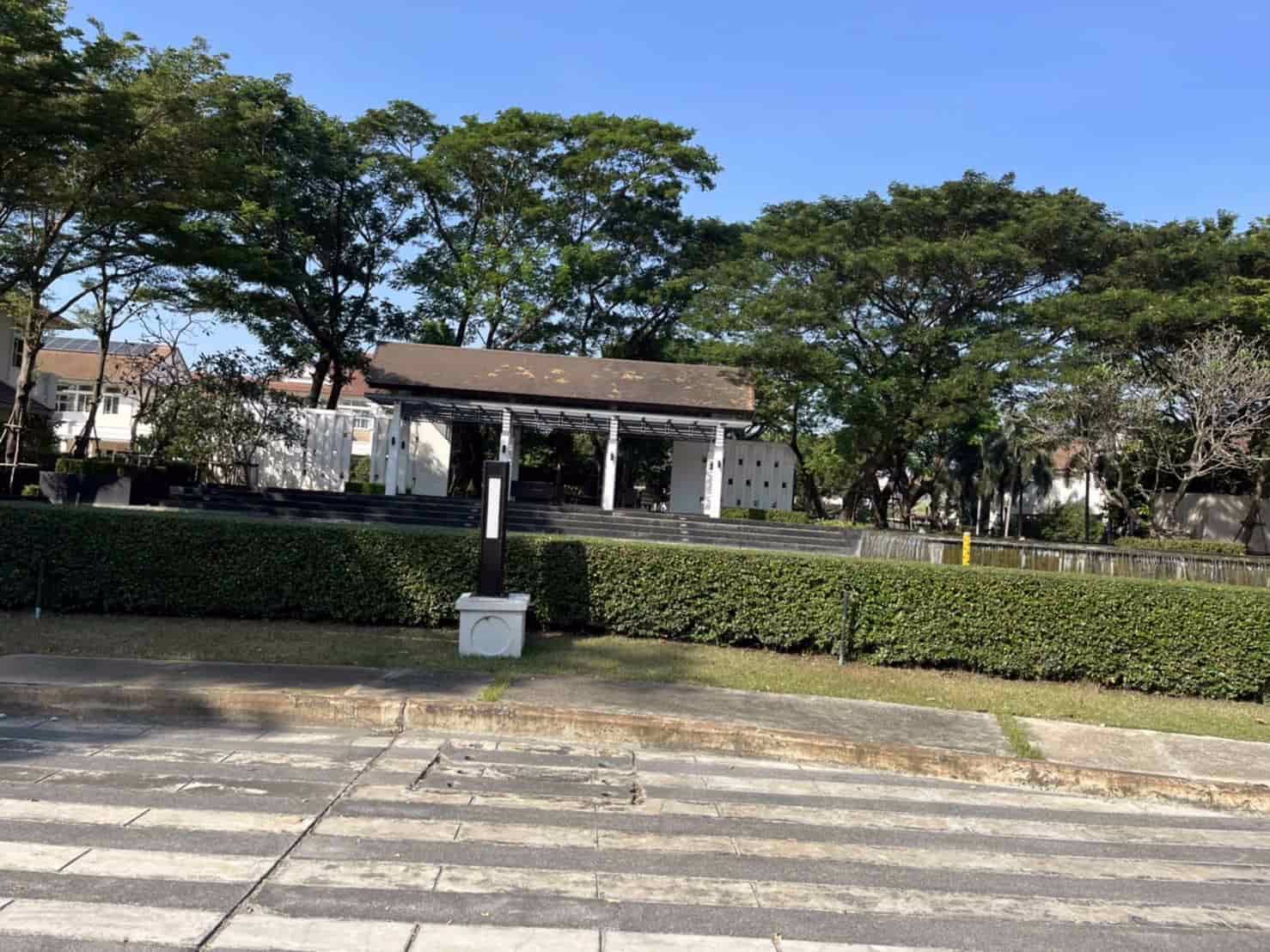 ขายบ้านเดี่ยว-บนถนนอุทยานอักษะ-ถนนที่สวยที่สุดในไทย-