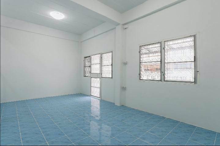 ขาย-ทาวเฮ้าส์-2-ชั้นพร้อมตกแต่ง-หมู่บ้านแพรมาพร-คลอง-11-ฟรีค่าโอน