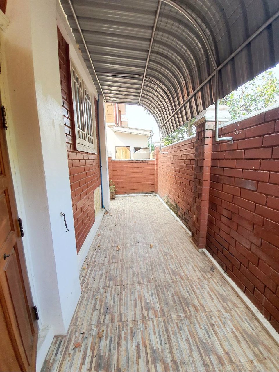 ขายบ้านสวย-บ้านอิฐสไตล์อังกฤษ-หมู่บ้านพิษณุชัยปาร์ค-จพิษณุโลก