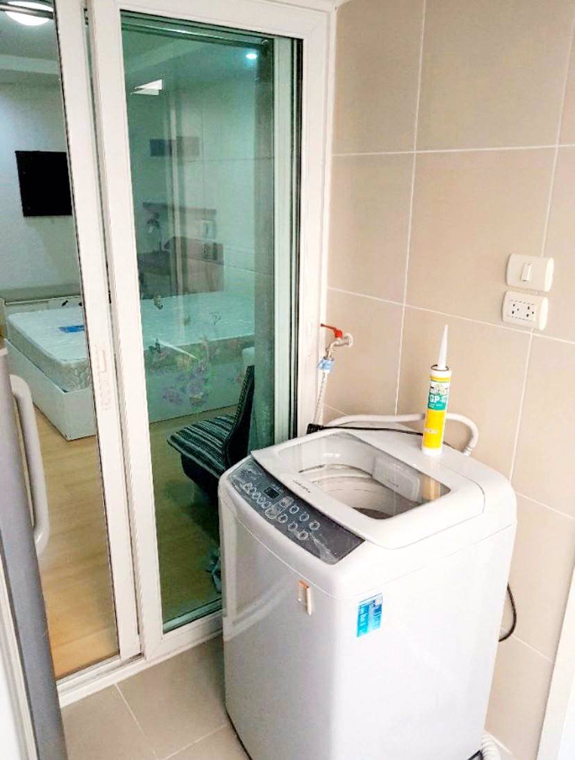 ให้เช่า-แฮปปี้-รัชดา-18-พร้อมอยู่-เฟอร์และเครื่องใช้ไฟฟ้าครบ