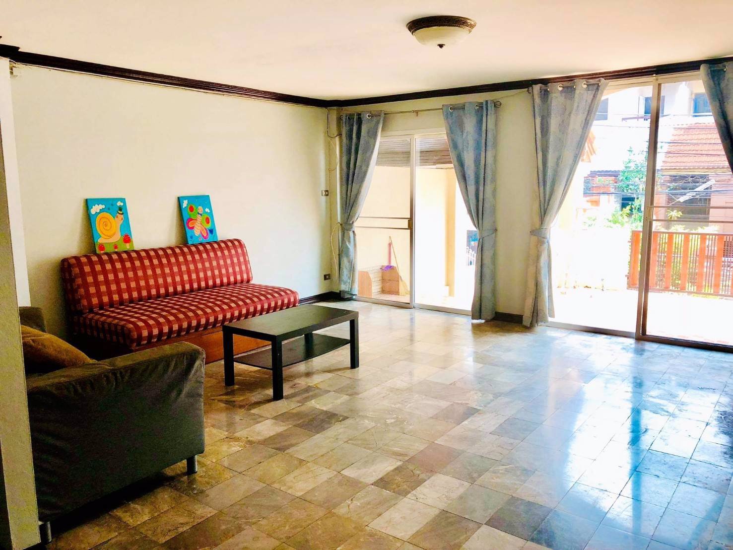 ให้เช่า-ทาวน์โฮม-หมู่บ้านรอยัลนครินทร์วิลล่า-ซอยอ่อนนุช-46-ถนนสุขุมวิท-77-บ้านกว้างขวาง-ทำเลดีมาก