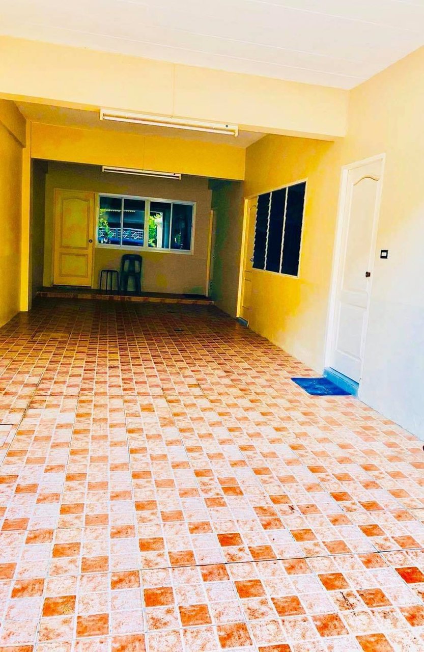 ให้เช่า-ทาวน์โฮม-หมู่บ้านรอยัลนครินทร์วิลล่า-ซอยอ่อนนุช-46-ถนนสุขุมวิท-77-บ้านกว้างขวาง-ทำเลดีมาก