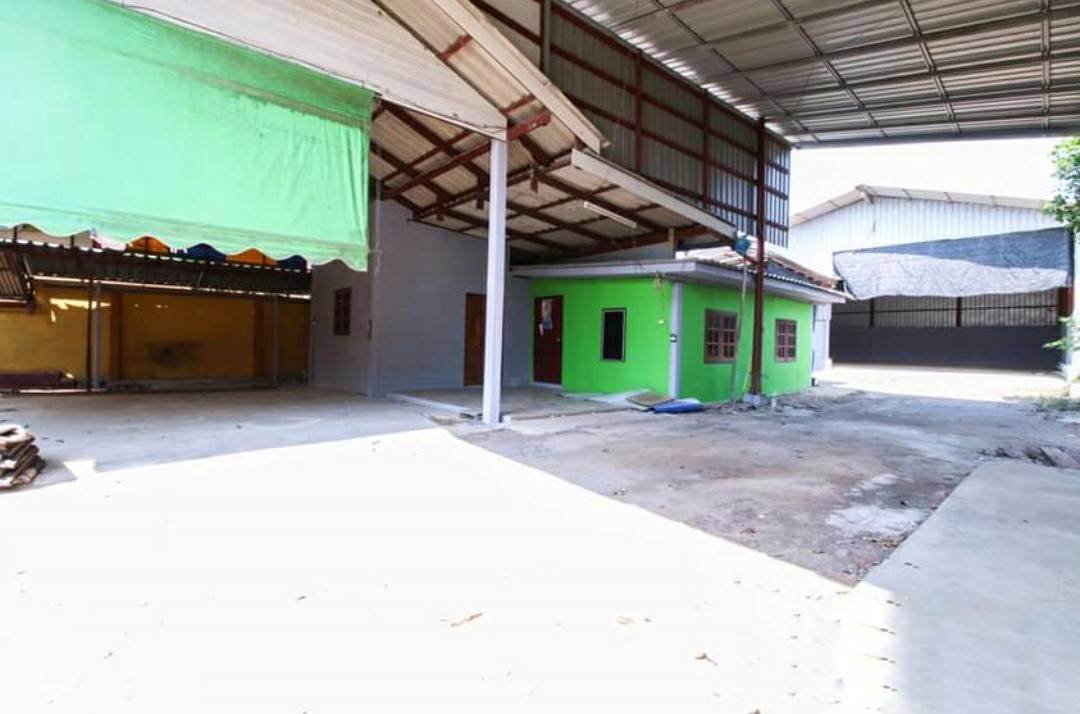 ทำเลดี-ทั้งแถมทั้งถูกได้อีก-ขายบ้าน-แถมโกดัง-แถมพื้นที่ต่อเติม-บ้านแพ้ว-พระราม-2-สุดคุ้ม